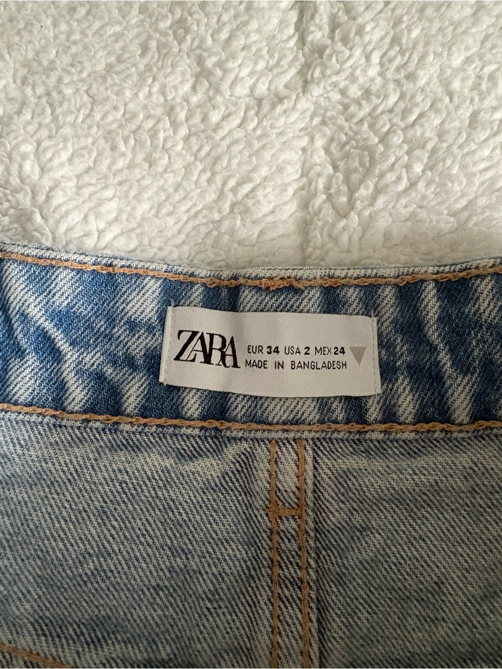 ZARA HIGH RISE DENIM SHORTS - Picture 3 of 7